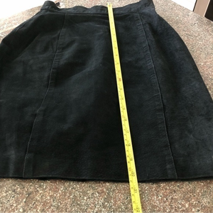 Swede‎  VINTAGE skirt 80s size 4 see pics for details . Black